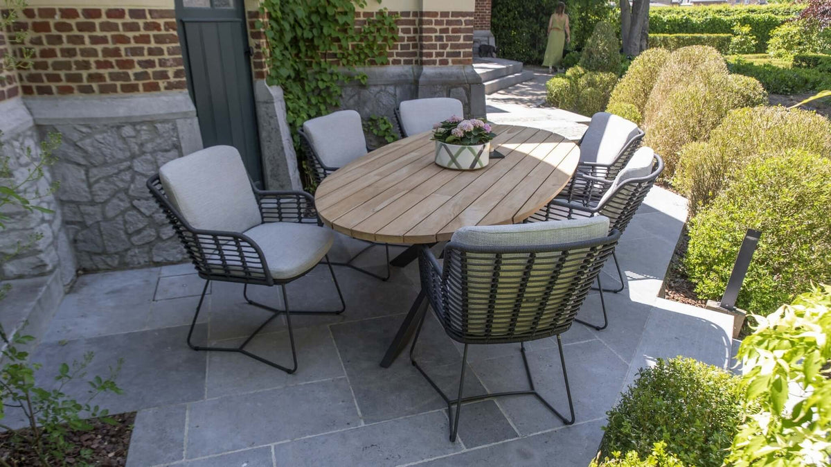 Teakhouten buitentafel kopen
