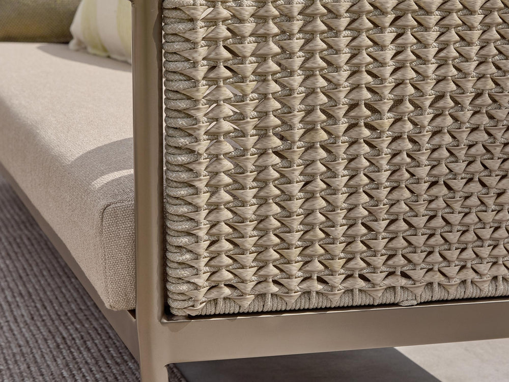 Close-up rope & Vongole Biculair® wicker vlechtwerk van de Apple Bee Pulau collectie 2027