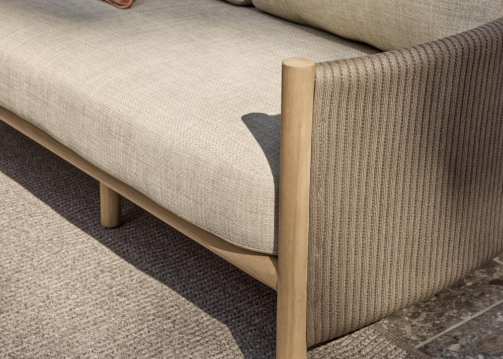 Apple Bee Sapporo loungebank teak rope sfeerfoto