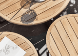 Apple Bee Condor Lounge Koffietafel Teakhout Ø 94cm met natuurlijk teakhout en elegant ontwerp.