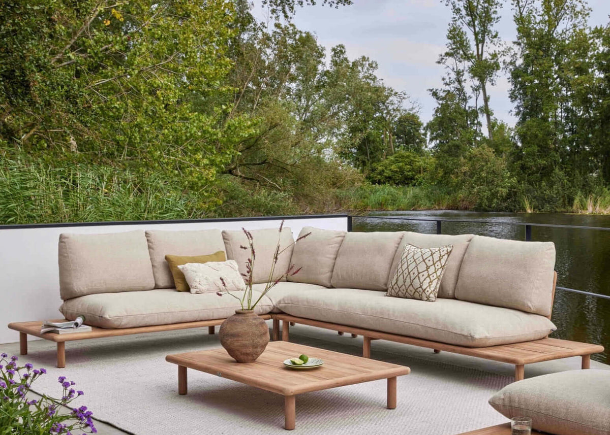 Apple_Bee_Sling_Loungeset_sfeer_rechts lang