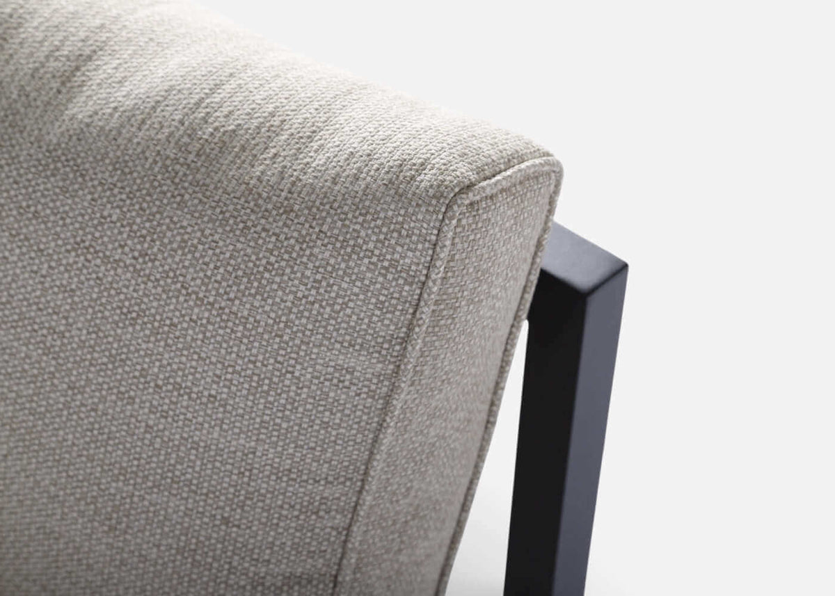 Detail van het aluminium frame van de Belito Daan loungeset