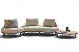 Apple Bee Moon Island loungeset met loungesofa en tafeltje in een moderne woonkamer.