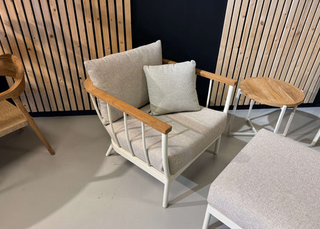 Apple Bee Condor Lounge Tuinstoel Oyster showroommodel