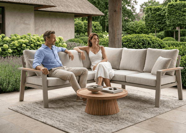 Loungeset sfeerbeeld in de tuin